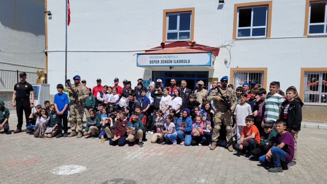 İL JANDARMA EKİPLERİNCE EKİPMAN TANITIMI YAPILDI.